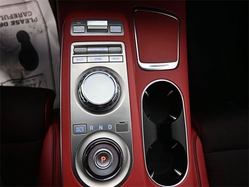 Used 2025 Genesis GV70 2.5T w/ Sport Prestige Package image 19