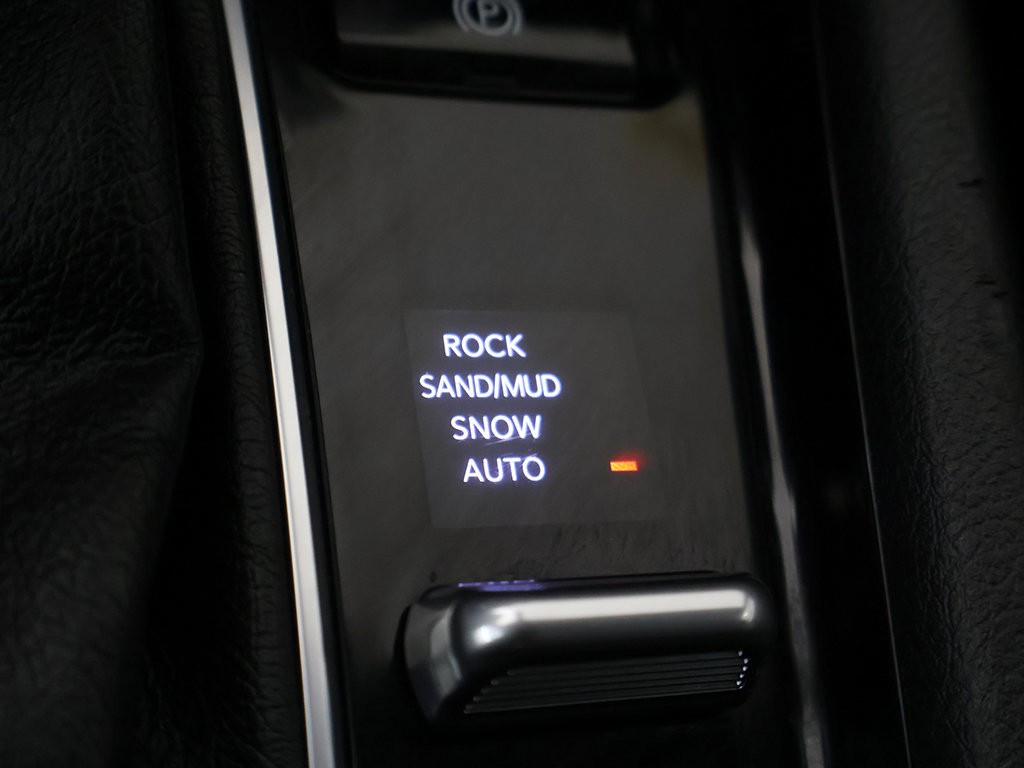 Used 2024 Jeep Compass Trailhawk AWD/4WD image 46