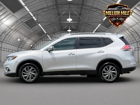 Used 2015 Nissan Rogue SL w/ SL Premium Package AWD/4WD image 9