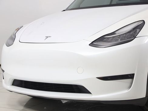 Used 2023 Tesla Model Y Long Range image 52