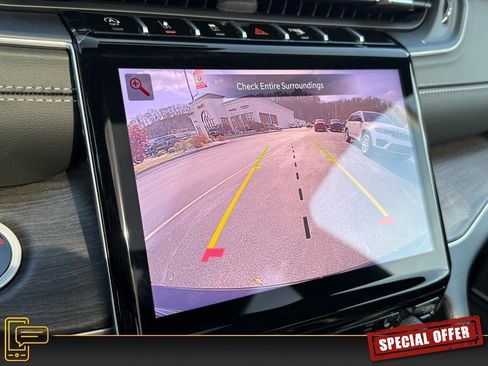 New 2025 Jeep Grand Cherokee Limited image 17