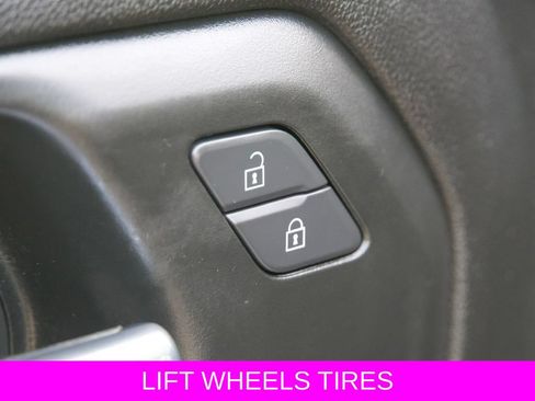 Used 2026 Chevrolet Silverado 1500 Custom RWD image 21