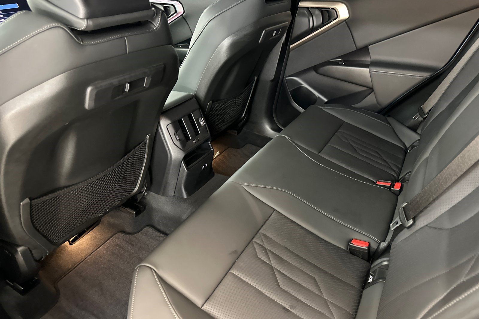 Certified 2025 BMW X3 xDrive30i w/ Convenience Package AWD/4WD image 29