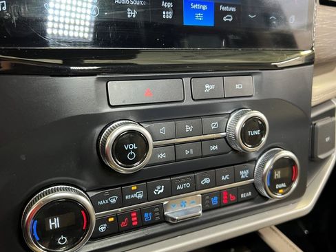 Used 2022 Ford Expedition Max Limited image 47