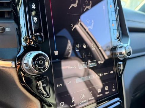 New 2026 RAM 1500 Laramie w/ Night Edition image 39