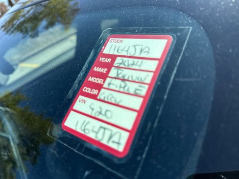 Certified 2025 Jaguar F-PACE R-Dynamic S image 17