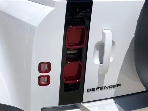 Used 2024 Land Rover Defender 110 S AWD/4WD image 27