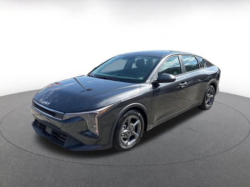 Used 2025 Kia K4 LXS image 6
