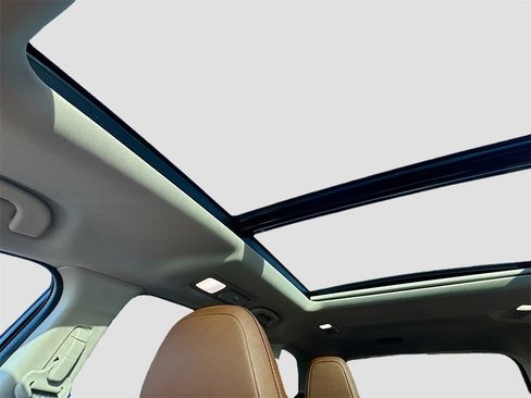 New 2025 Subaru Ascent Touring w/ Popular Package #2 image 21