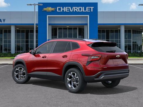 New 2026 Chevrolet Trax LT FWD image 3