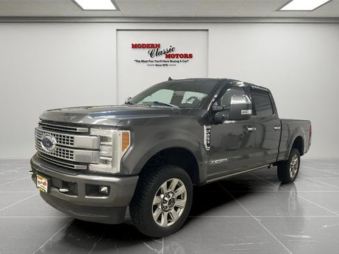 Used 2019 Ford F250 Platinum w/ Platinum Ultimate Package image 3