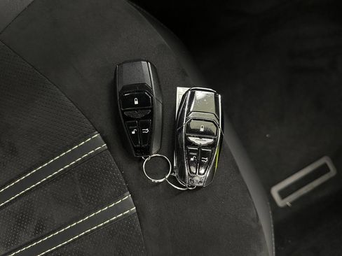 Used 2022 Aston Martin V8 Vantage image 77