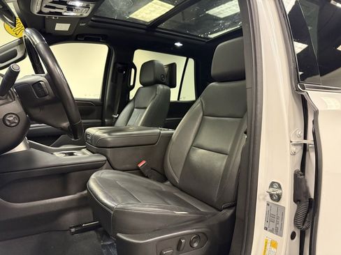 Used 2022 Chevrolet Tahoe LT w/ Luxury Package image 25