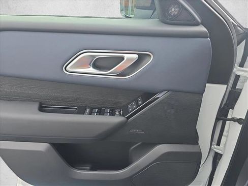 New 2026 Land Rover Range Rover Velar Dynamic SE image 24