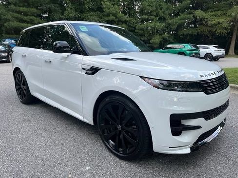 Certified 2025 Land Rover Range Rover Sport Dynamic SE AWD/4WD image 2