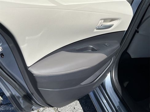 Used 2021 Toyota Corolla XLE image 16