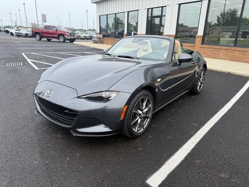 Used 2016 MAZDA MX-5 Miata Grand Touring RWD image 24