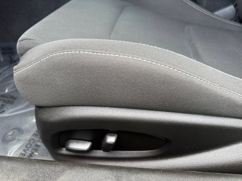Used 2024 Chevrolet Camaro LT w/ Technology Package RWD image 10