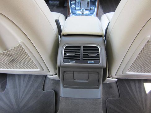 Used 2015 Audi Q5 2.0T Premium Plus w/ Technology Package image 19