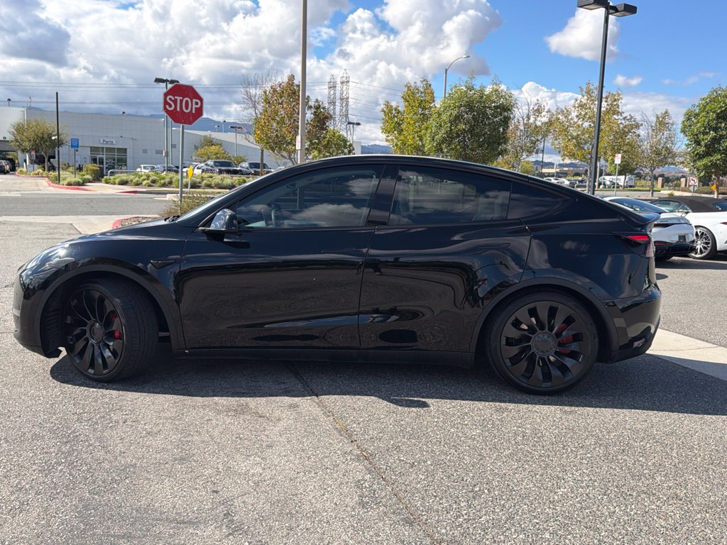 Used 2023 Tesla Model Y Performance AWD/4WD image 12