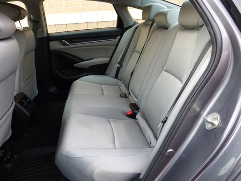 Used 2019 Honda Accord EX image 36