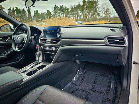 Used 2019 Honda Accord Sport image 38