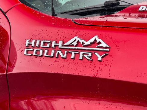 Used 2021 Chevrolet Silverado 1500 High Country w/ Technology Package image 9