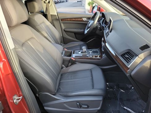 Used 2019 Audi Q5 2.0T Premium Plus w/ Premium Plus Package image 17