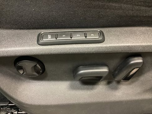 Used 2024 Volkswagen Atlas SEL image 14