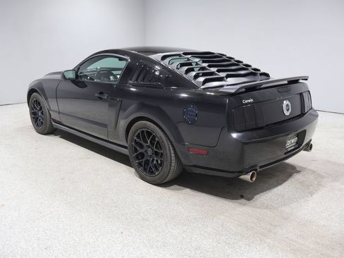 Used 2009 Ford Mustang Coupe RWD image 4