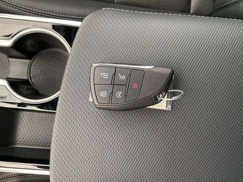 New 2026 Chevrolet Equinox LT w/ Convenience Package II image 23