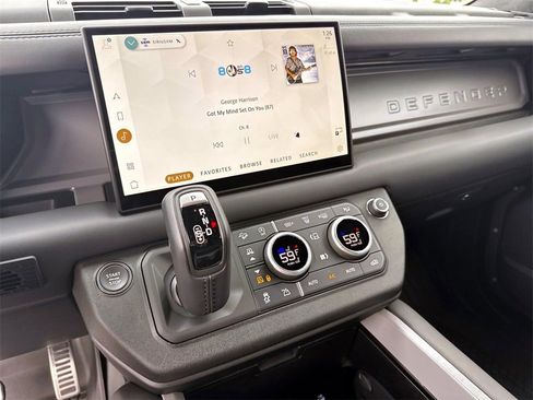 Used 2025 Land Rover Defender 110 V8 image 22