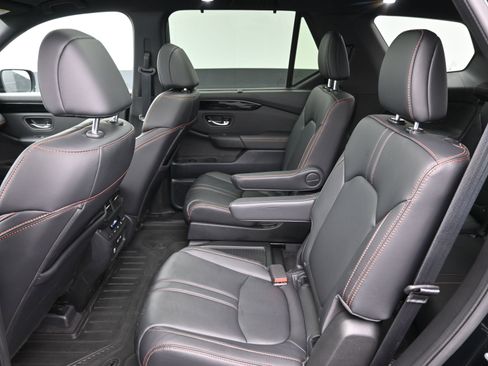 Certified 2023 Honda Pilot TrailSport image 22