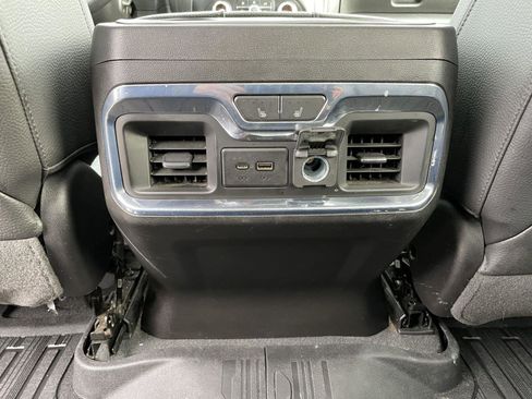 Used 2021 GMC Sierra 2500 Denali w/ Denali Ultimate Package AWD/4WD image 44