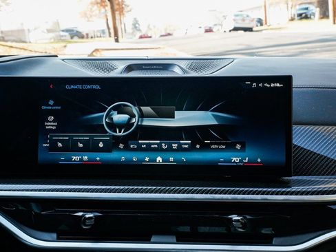 Certified 2025 BMW X7 M60i image 14