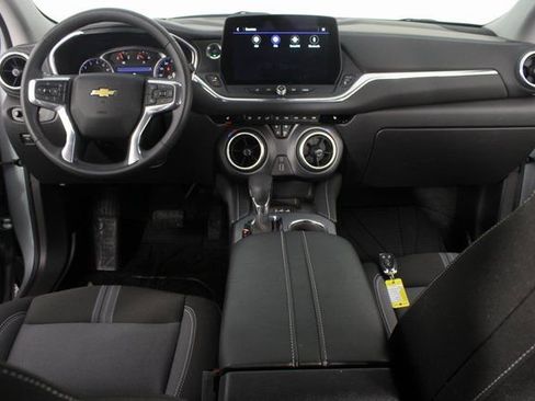 Used 2024 Chevrolet Blazer LT w/ Convenience Package image 10