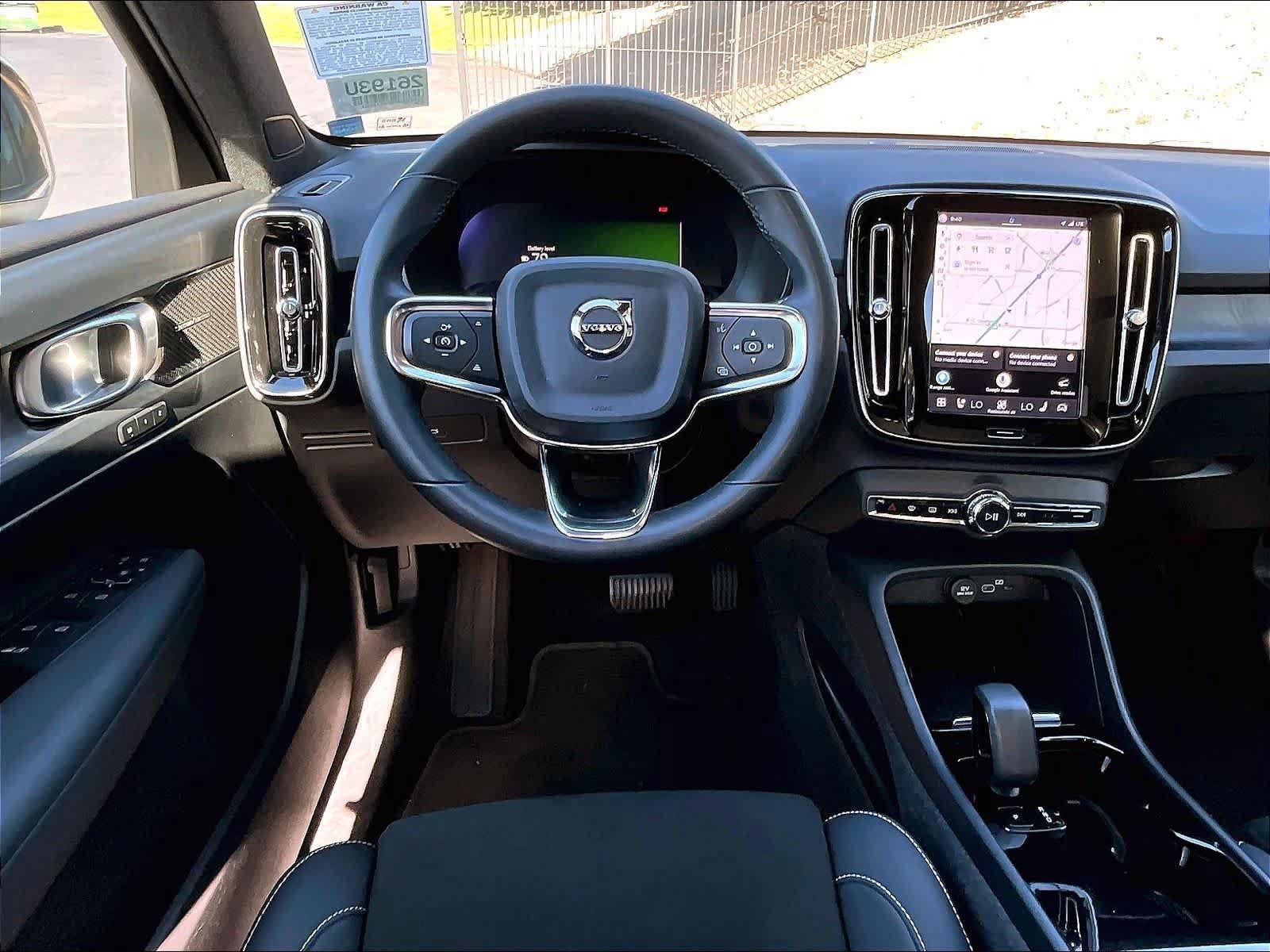 Used 2023 Volvo XC40 Recharge Ultimate AWD/4WD image 8