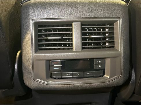 Used 2021 Volkswagen Atlas SEL image 29