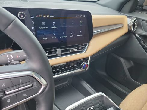 Used 2025 Chevrolet Equinox ACTIV FWD image 15