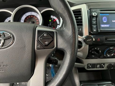 Used 2015 Toyota Tacoma Base w/ Limited Package image 27