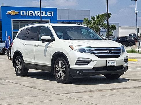 Used 2017 Honda Pilot EX-L image 2
