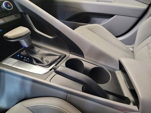 Used 2023 Hyundai Elantra SEL w/ Cargo Package image 26