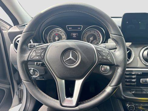 Used 2015 Mercedes-Benz GLA 250 image 15