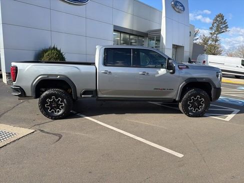 Used 2025 GMC Sierra 2500 AT4X w/ Snow Plow Prep/Camper Package AWD/4WD image 9