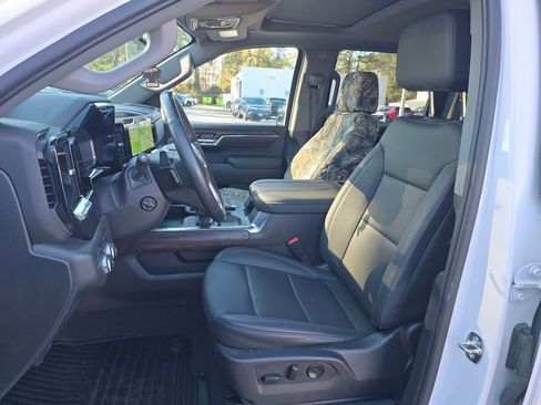 Used 2024 GMC Sierra 1500 SLT w/ SLT Premium Plus Package image 28