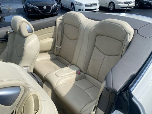 Used 2011 INFINITI G37 Sport w/ Premium Pkg image 12