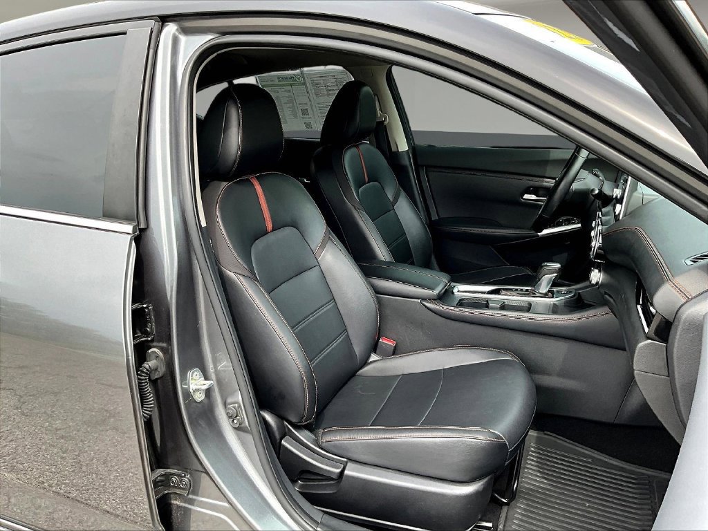 Used 2023 Nissan Sentra SR w/ SR Premium Package FWD image 31