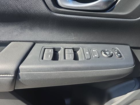 Certified 2025 Honda CR-V EX image 26