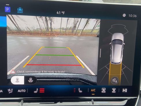 New 2026 Volkswagen Tiguan SE R-Line image 27