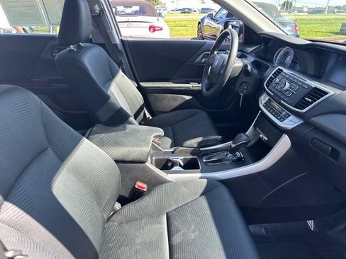 Used 2014 Honda Accord LX image 24